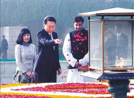 Iran: West stirs crowds to violence