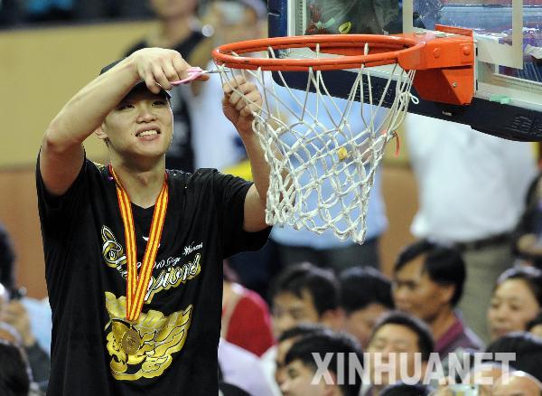 CBA總決賽：廣東隊摘得總冠軍