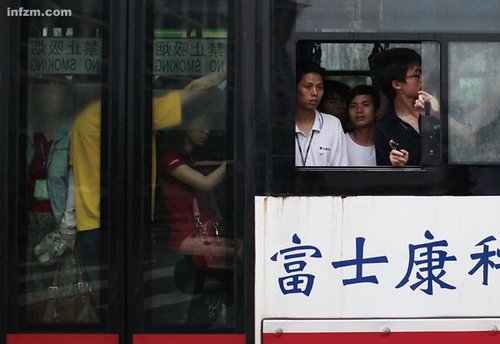 記者潛伏富士康28天揭秘工廠真實生活(組圖)