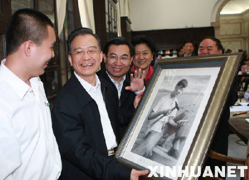 給總理畫漫畫者口述：也做一回溫總理的“粉絲”