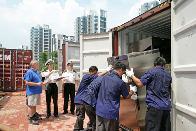 廣州海關(guān)快速驗放首批進(jìn)駐亞運村的設(shè)備物資