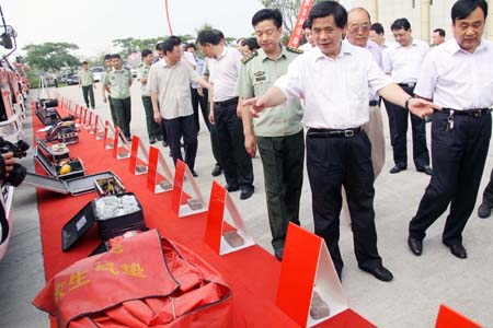 漯河消防“八一”節向全市民眾亮“家底”