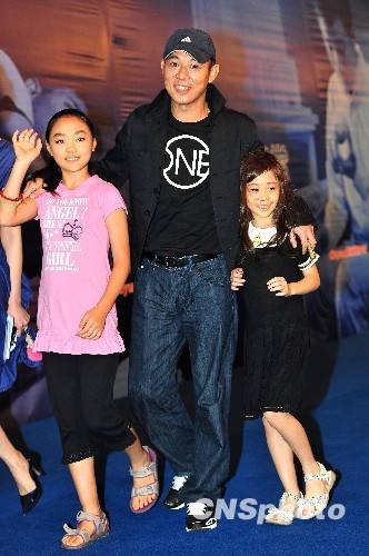 李連杰稱壹基金或?qū)⒅袛?回應(yīng)“虛偽”慈善質(zhì)疑