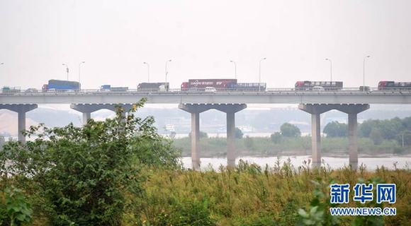 武漢長江三橋建成10年維修24次