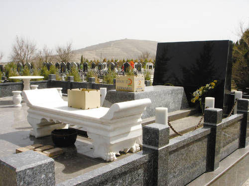 墓地售價趕超別墅價格 催生經濟適用墓