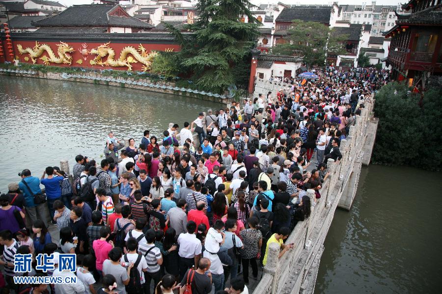 中山陵4天74.5萬(wàn)游客 盤點(diǎn)這些創(chuàng)紀(jì)錄的景點(diǎn)