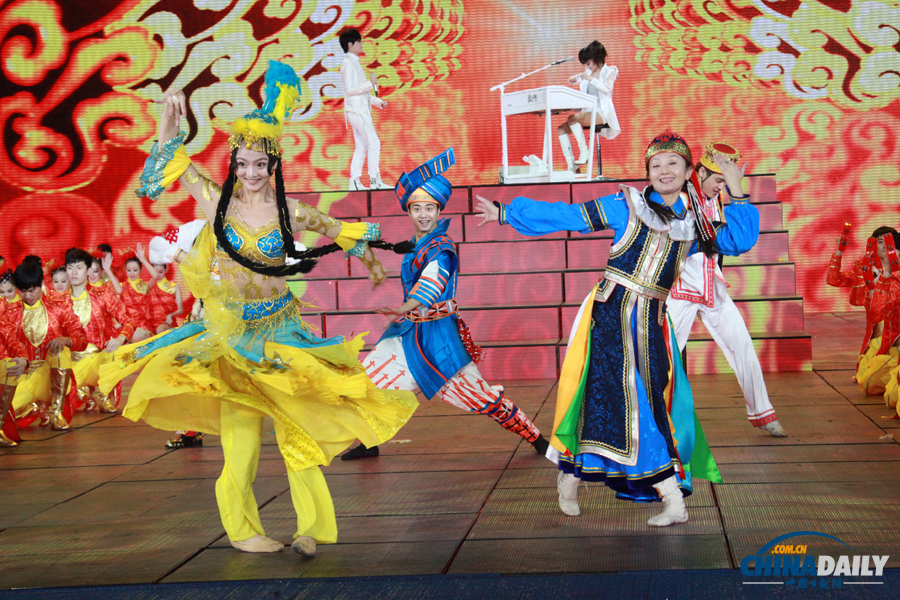 高清彩排圖:2013蛇年央視春晚節(jié)目單公布