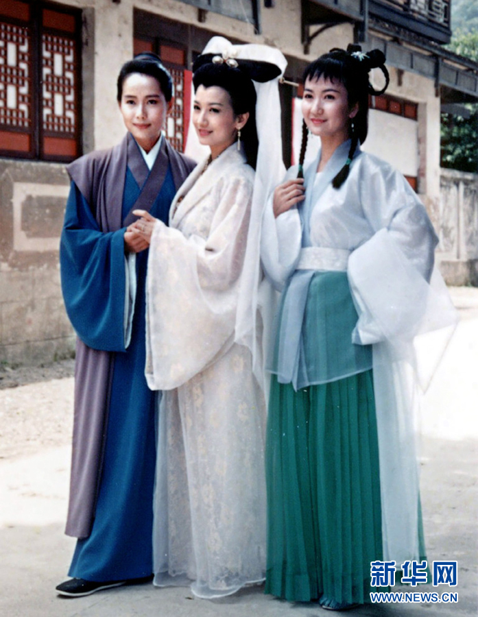 重溫經(jīng)典 明星合體“搶錢”