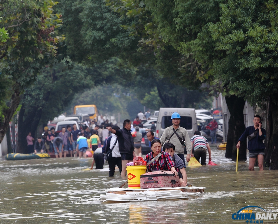 浙江桐鄉：臺風“菲特”過境 水災嚴重
