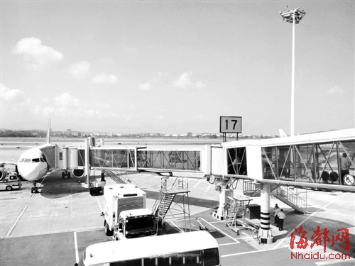 福州飛長(zhǎng)沙航班昨受“詐彈”威脅 嫌疑人已被控制