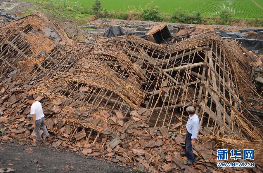 高清：江蘇省高郵市遭遇龍卷風(fēng)襲擊