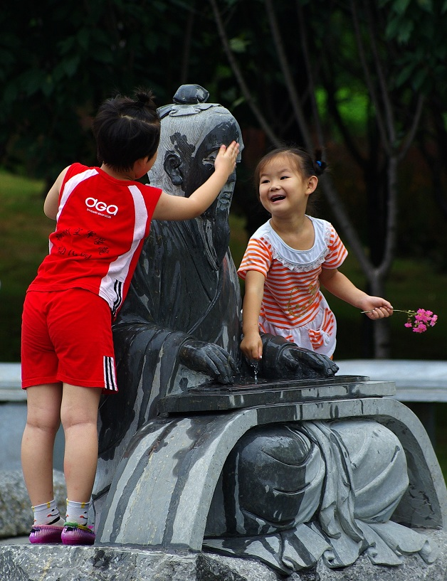 Editor's Pick:  Photos of Children (Group 1)