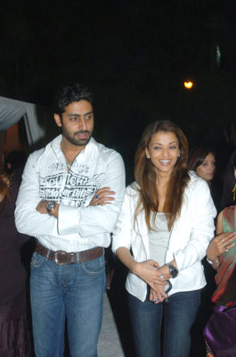 印度：寶萊塢頭號(hào)男星低調(diào)迎娶“世界第一美女”