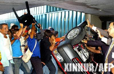 巴西農民闖入議會 24人受傷300人被捕