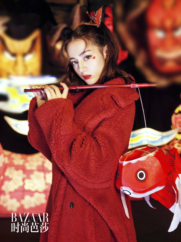 過(guò)年啦！來(lái)和明星學(xué)學(xué)怎樣穿紅衣最好看（組圖）