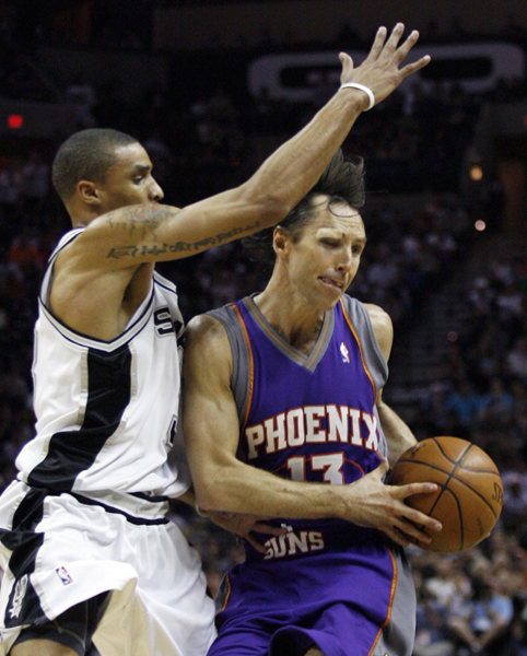 NBA：“獨眼”納什帶太陽率先晉級 馬刺被0:4橫掃