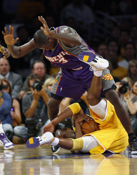 NBA：科比40分力壓納什兩雙 西部決賽湖人1:0太陽(yáng)