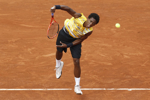 法網：納達爾取得開門紅 薩芬娜爆大冷