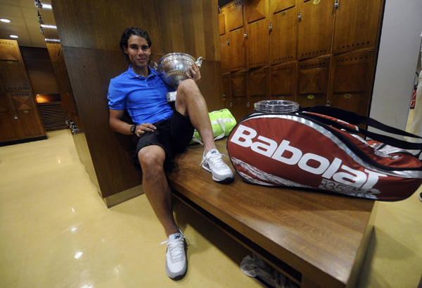 法網(wǎng)：納達(dá)爾直落三盤輕取索德林 五捧火槍手杯