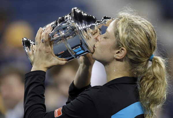 克里斯特爾斯橫掃茲沃娜列娃 第三度美網封后