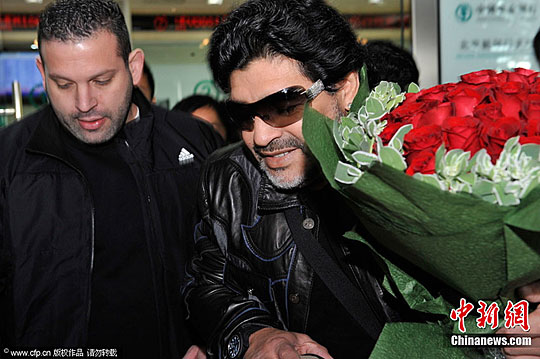 馬拉多納抵京談中國足球 將共進“天價午餐”