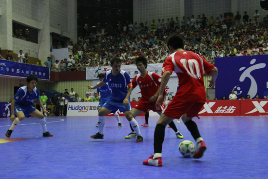 特步大五聯(lián)賽半決賽結(jié)束 湖大廣體會(huì)師冠亞軍爭(zhēng)奪戰(zhàn)